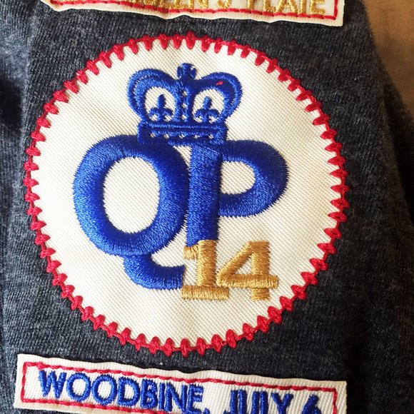 Autographed Woodbine Racetrack Long-sleeve T-shirt - Picture 3 of 6